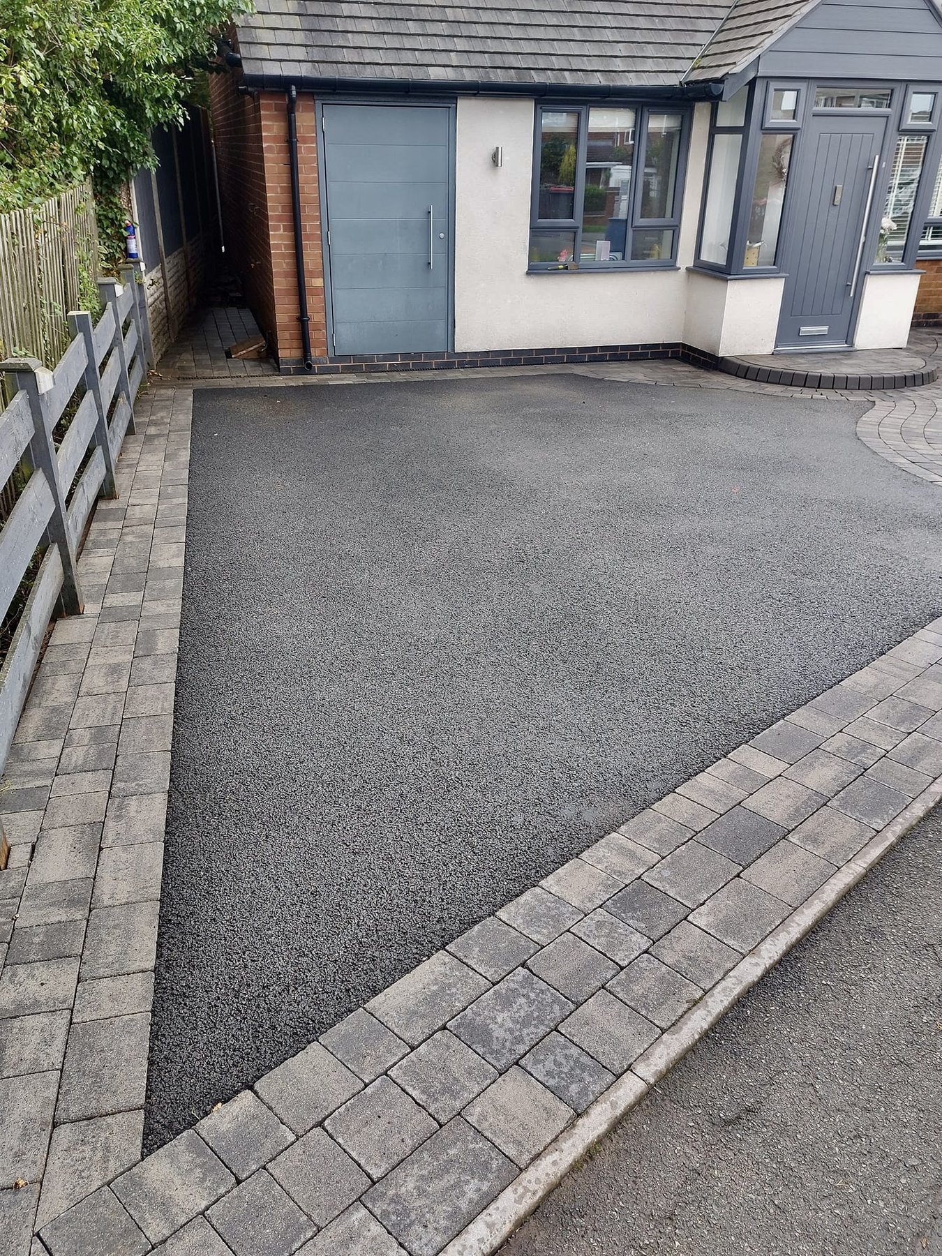 Driveway after cleaning, Jetstream Powerwash Swindon