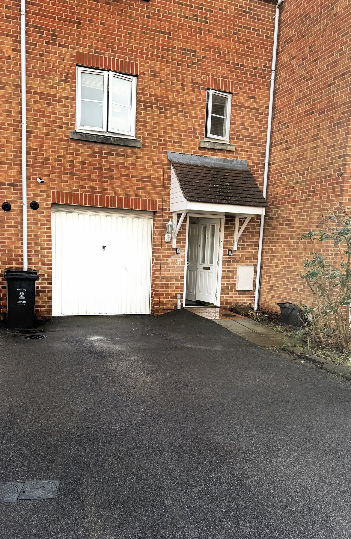 Driveway after cleaning, Jetstream Powerwash Swindon