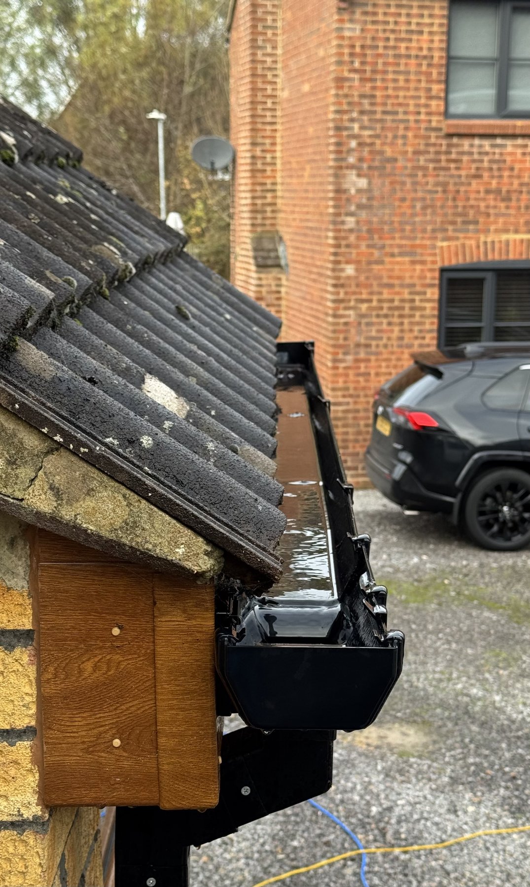 Clean gutter after clearance