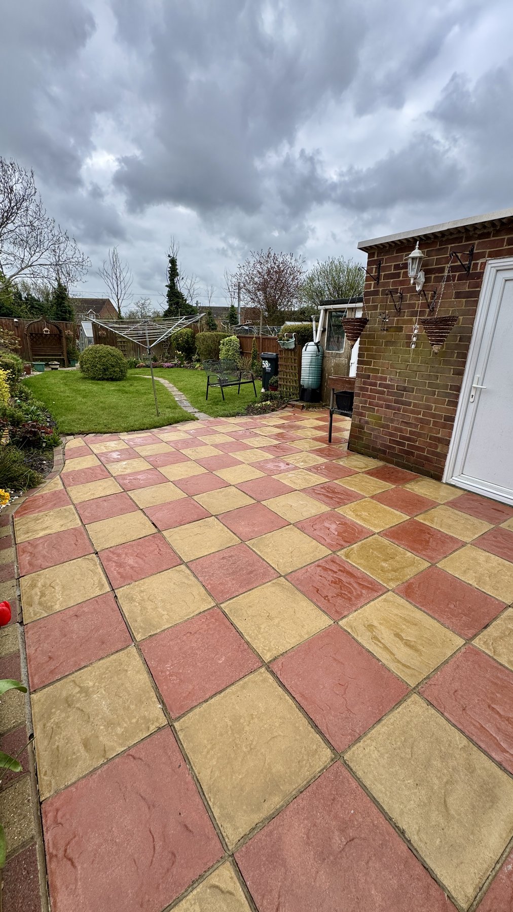 Patio after cleaning, Jetstream Powerwash Swindon
