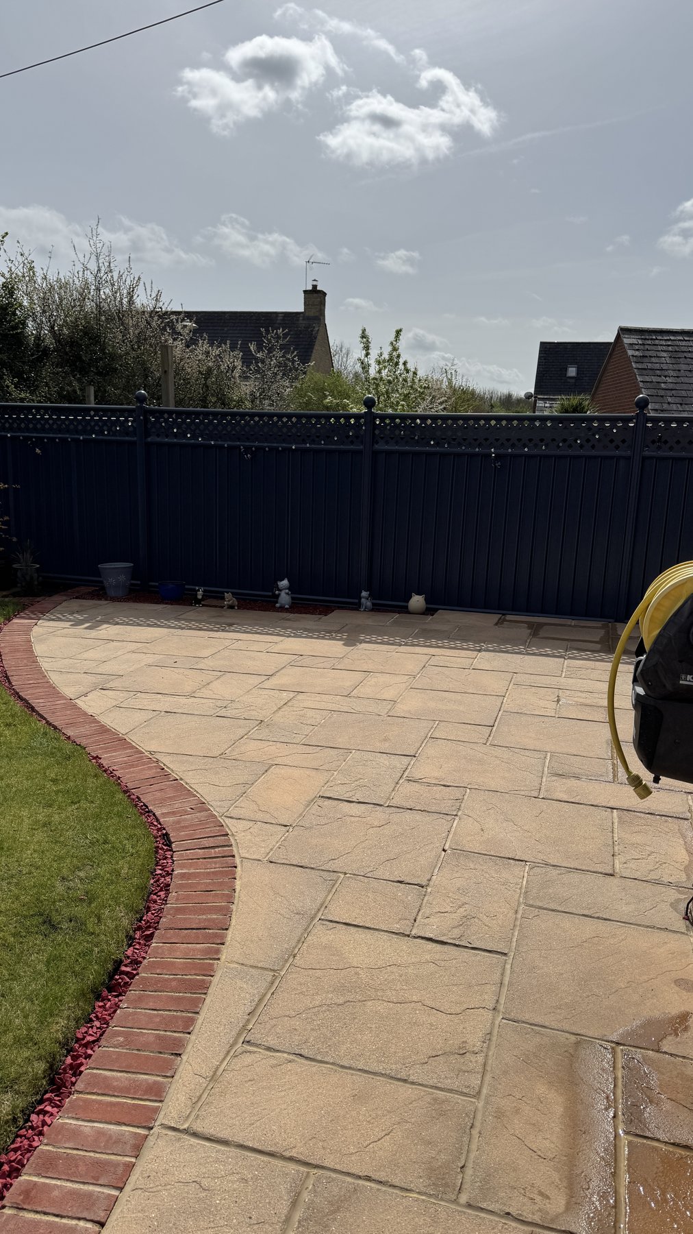Patio after cleaning, Jetstream Powerwash Swindon